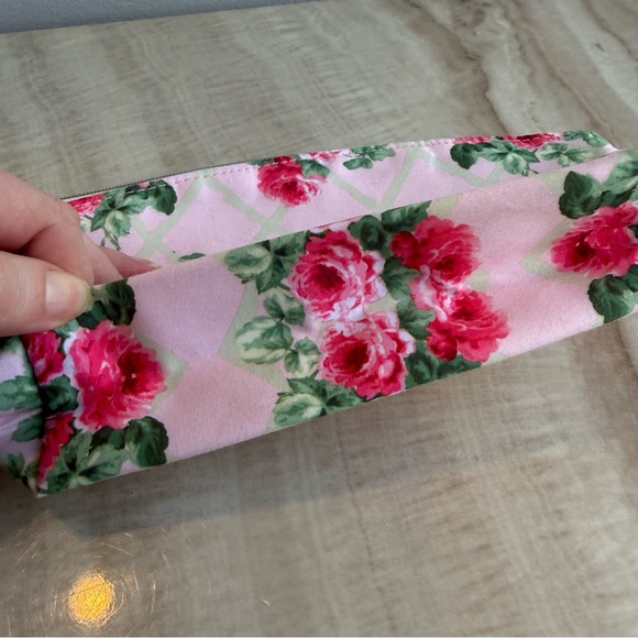 Estee Lauder Ladurée Pink Floral Cosmetic Bag - Picture 4 of 12